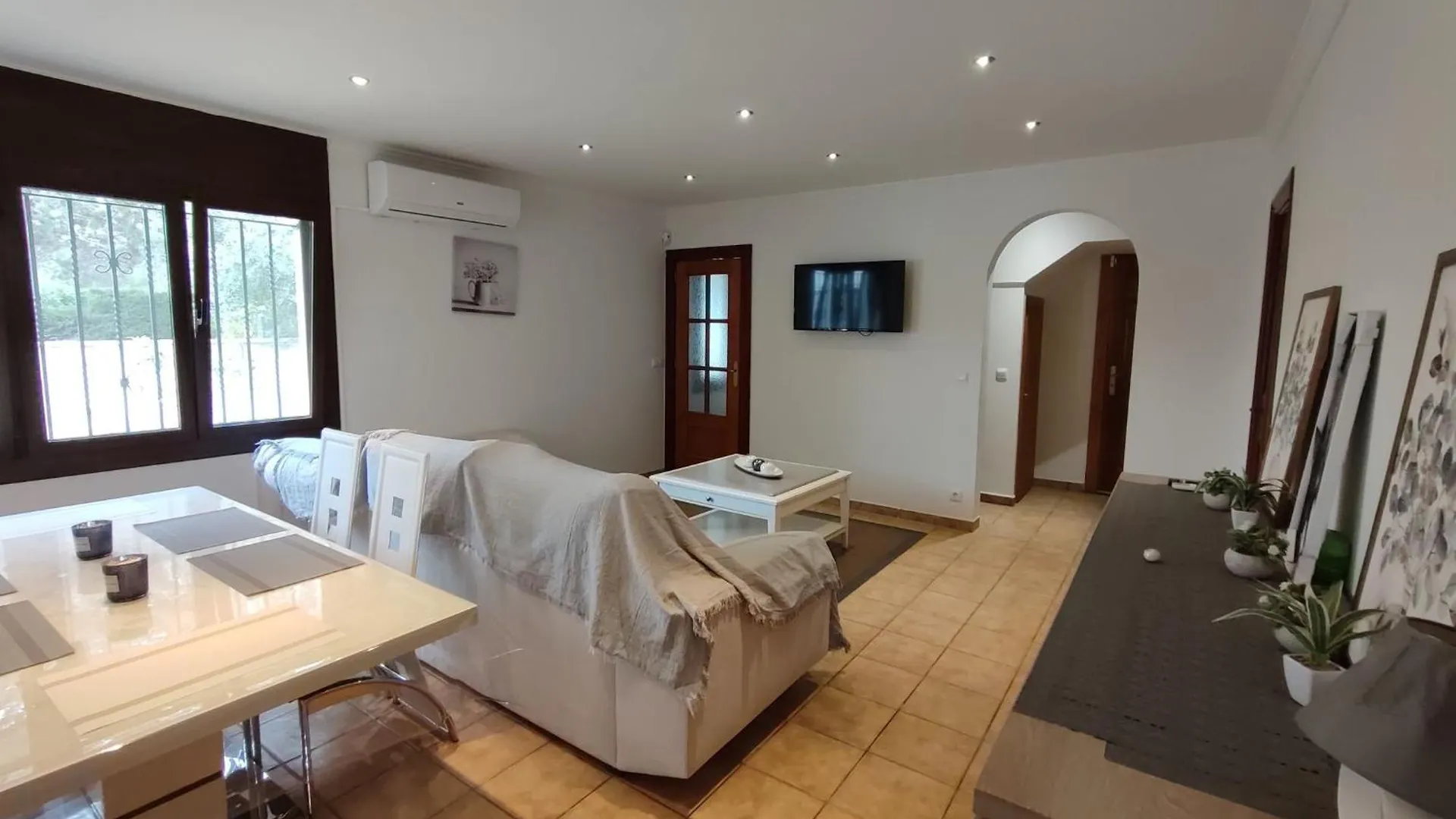 Villa Oasis Calafat 0*,
